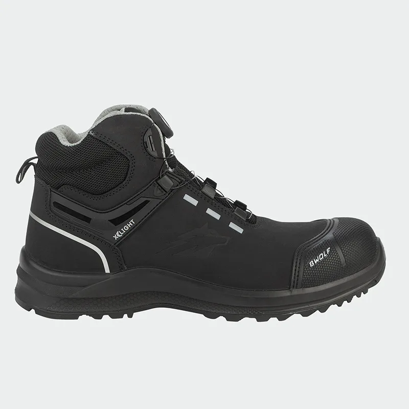 Delovni čevlji z zaščitno kapico BWOLF DEFENDER FIT HI S3S, črni