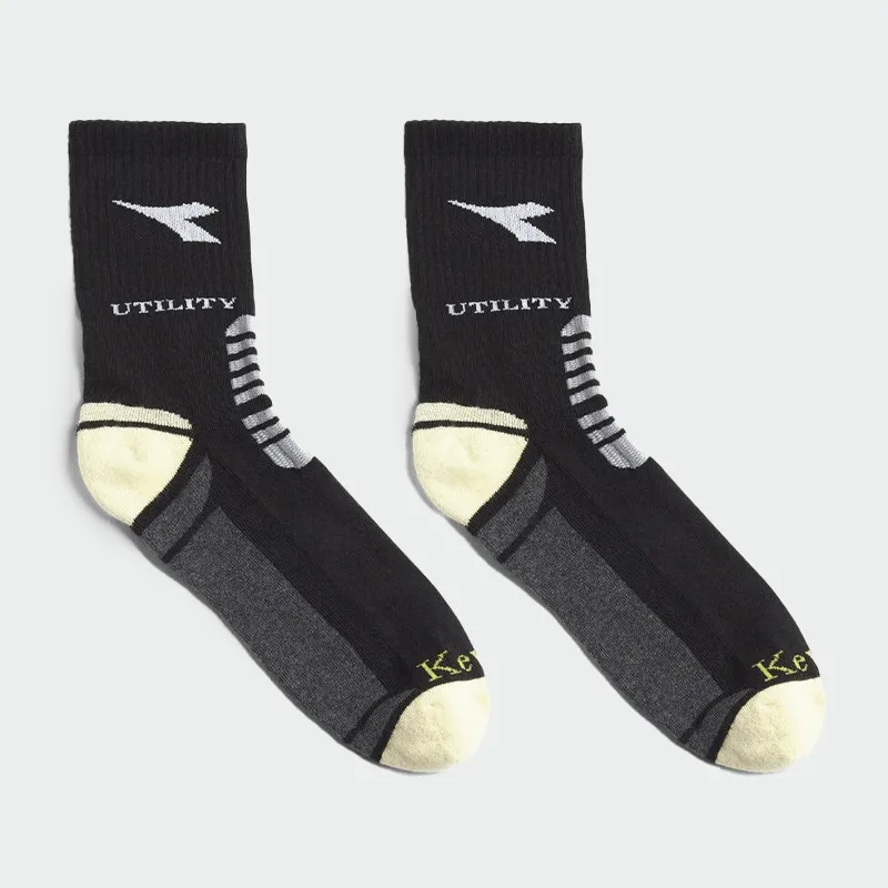Nogavice Diadora TECH, črne barve, velikosti 43–47