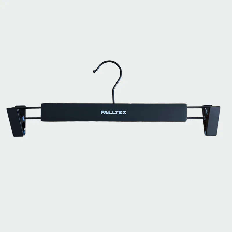 PALLTEX Obesek za oblačila s sponko  Črna barva